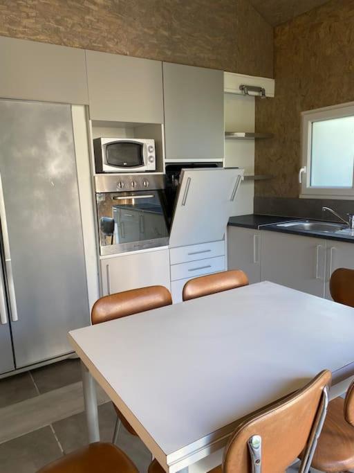 Bréville-sur-Mer Dans Une Maison Familiale Avec Jardin A 800M De La Plage מראה חיצוני תמונה